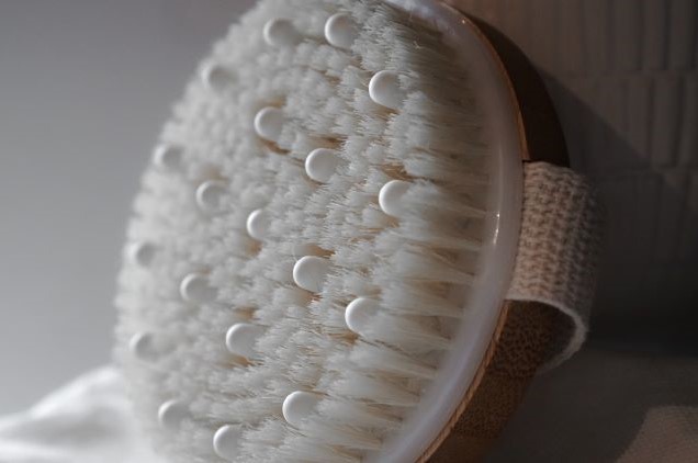 THE ROLE OF EXFOLIATION IN SKINCARE TREATMENTS